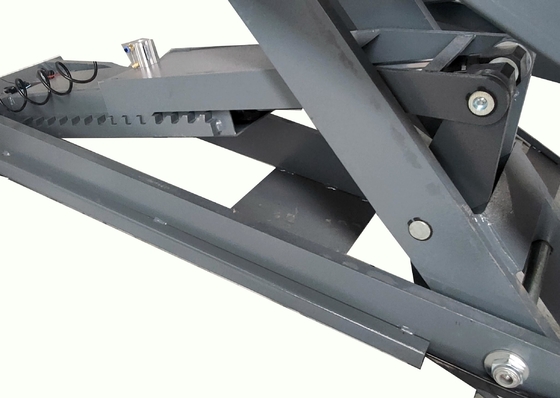 Ultra Thin Small Car Lifter met dubbele cilinder Hydraulische Lift Lifting Capaciteit 4000kgs