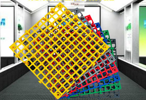 Waterdicht Splicing Grid Grille Plastic Garage Floor Tile in 40*40*4cm Grootte