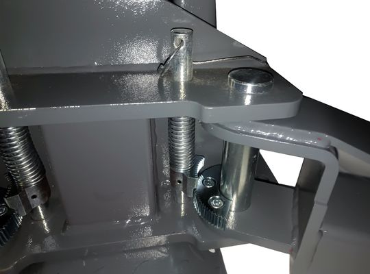 Xingyihang Twee Post Auto Lift YH-B4000 Dubbelcilinder Hydraulische Lift voor Autoreparatie